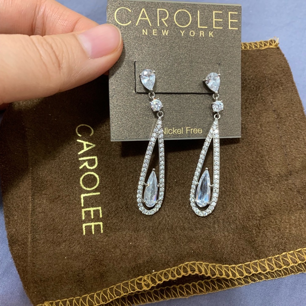 🛍Carolee Long Linear Drop Earring